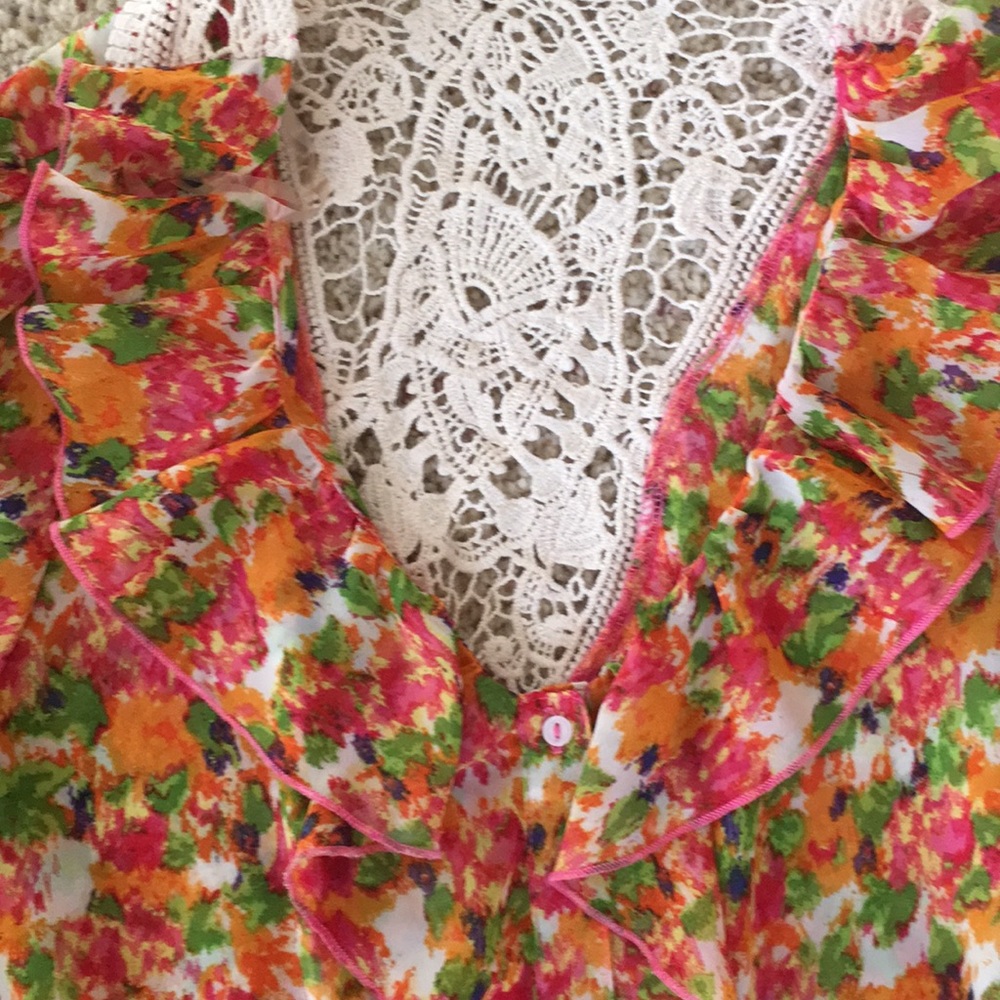 Blouse - Picture 2 of 5